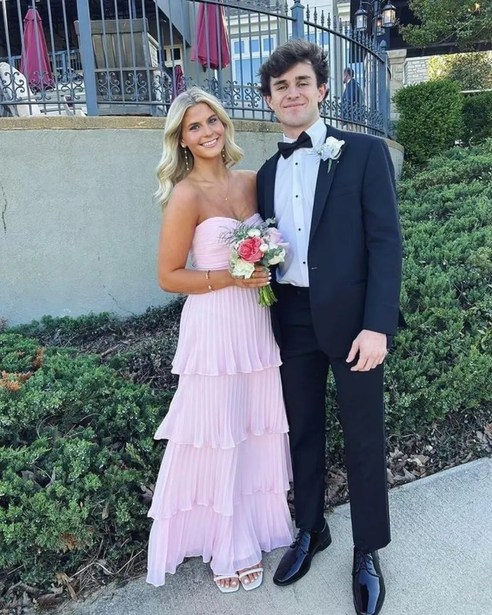 Ruffle Tiered Chiffon Prom Dresses Long Strapless Bridesmaid Dresses Sweetheart Formal Evening Gowns
