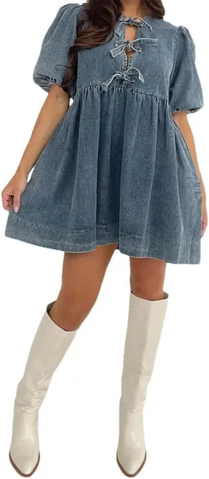 Women S Vintage Washed Denim with Tie Front Detail Round Neckline Puff Sleeves A-Line Dress